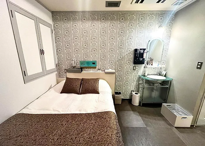 Hotel U