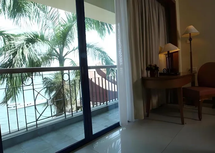 Makassar Golden Hotel