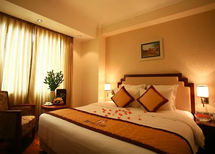 Royal Gate Hotel
