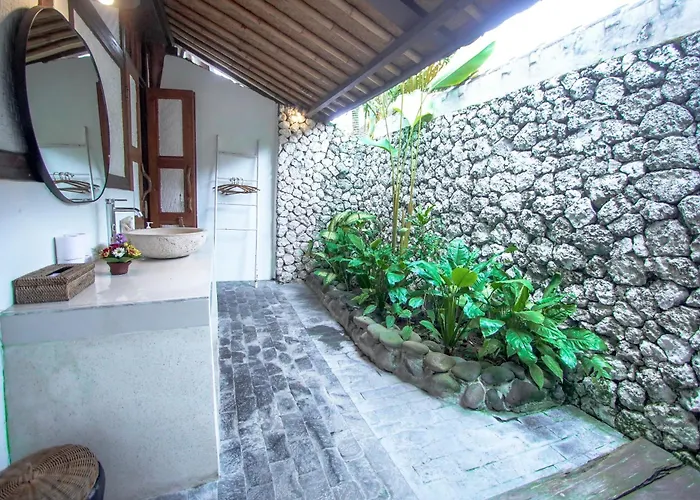 The Calmtree Bungalows