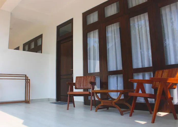 Hideaway Lodge