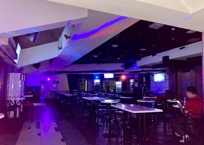 Mo2 Westown Hotel - Mandalagan