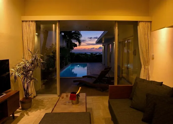 Feliz Villa Suite Miyakojima Ueno