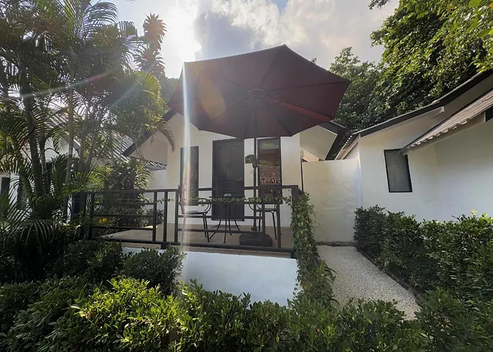 Milky Bay Resort Baan Tai