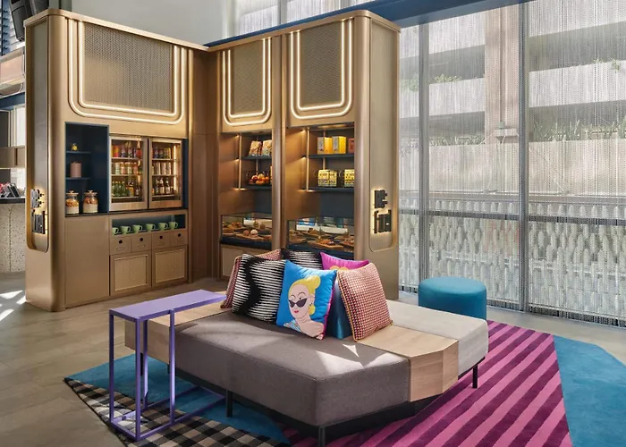 Aloft By Marriott Bangkok - Sukhumvit 11 Hotel