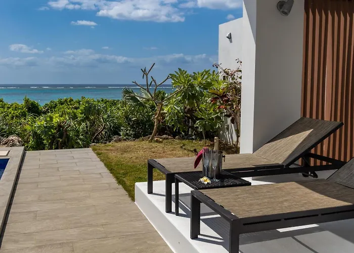 Feliz Villa Suite Miyakojima Ueno