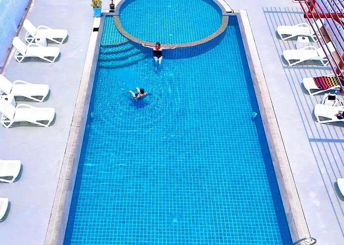 Blue Skyline Hotel