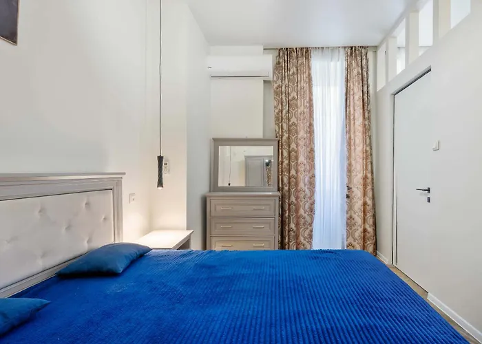 Family Apartment In 1 Century Building