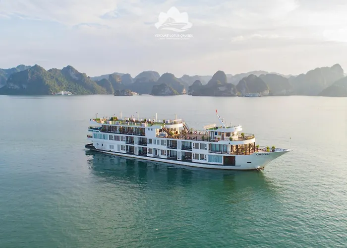 Verdure Lotus Grandeur Cruise On Ha Long Bay