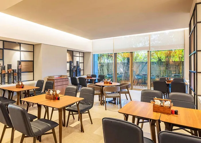 Hotel Ibis Mumbai Airport - An Accor Brand