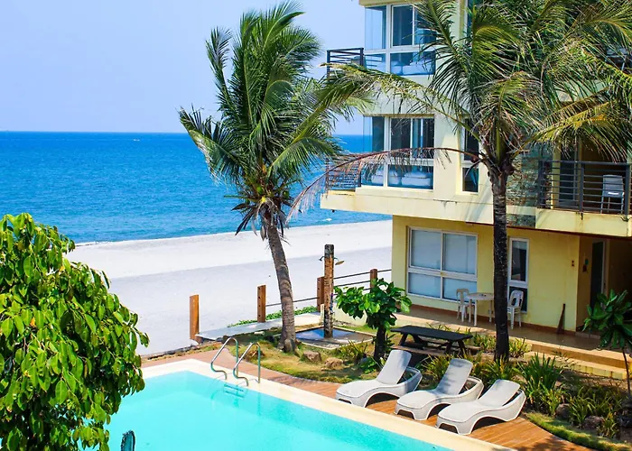 Brisa Marina Beach Resort Powered By Cocotel Morong 