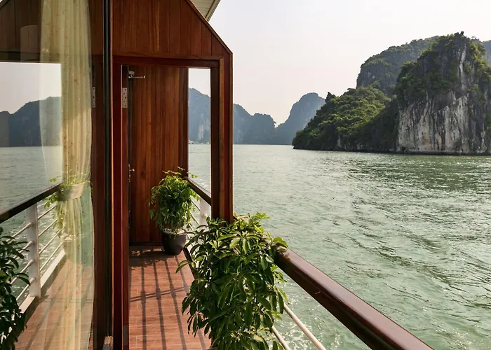 Mila Lux Cruises Hotel Ha Long