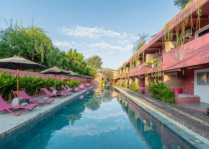 Hotel Pinkcoco Gili Trawangan - Constant Surprises - For Cool Adults Only