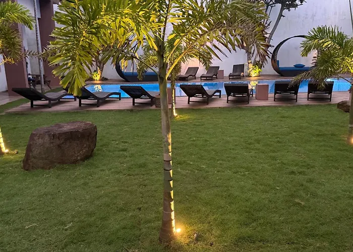 Hotel Cloud 9 Negombo