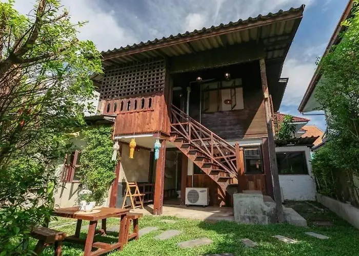 Nearthepark Backpack Boutique House