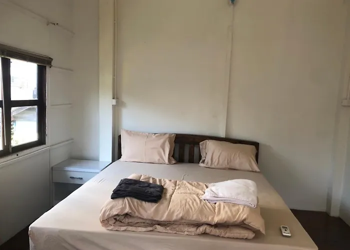 Nearthepark Backpack Boutique House