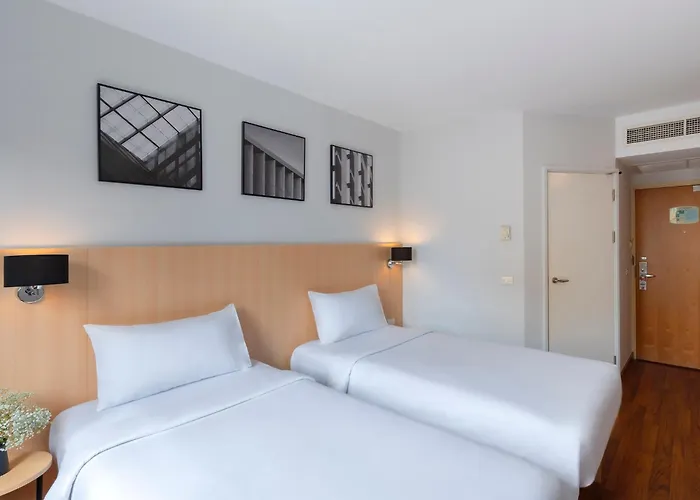 Ibis Bangkok Sathorn Hotel