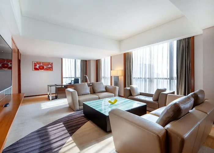 Holiday Inn Qingdao City Center By Ihg