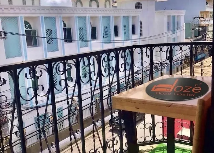 Doze Hostel