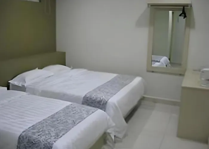 Hii-5 Hotel
