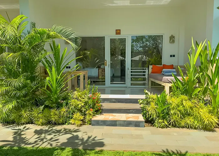 Solaluna Beach Homestay