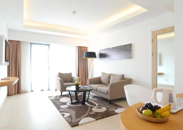 Kuta Galleria Hotel