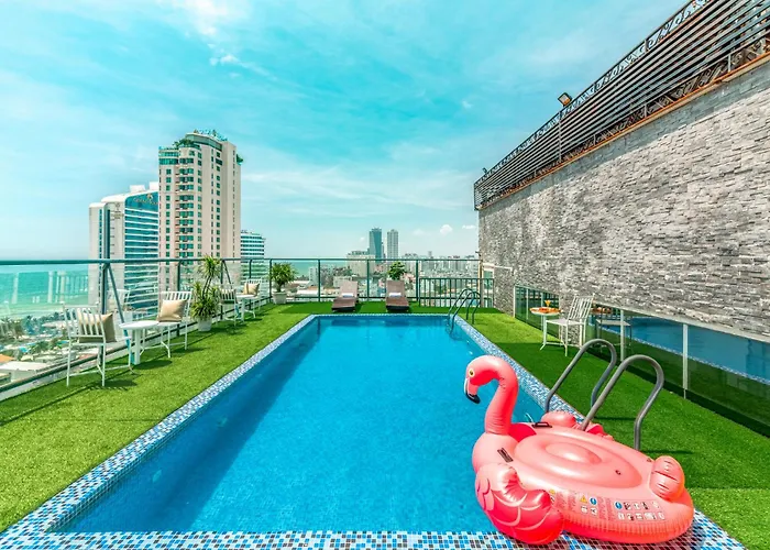 Royal Family Hotel Da Nang
