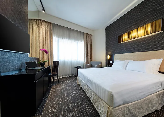 Hotel Royal at Queens