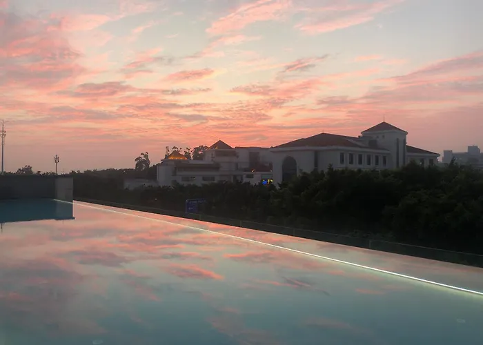 Joyze Hotel Xiamen, Curio Collection By Hilton