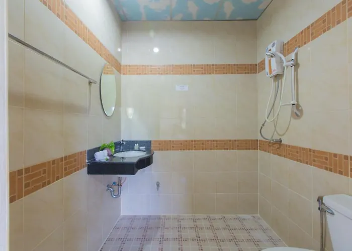 Patong Rai Rom Yen Resort Sha