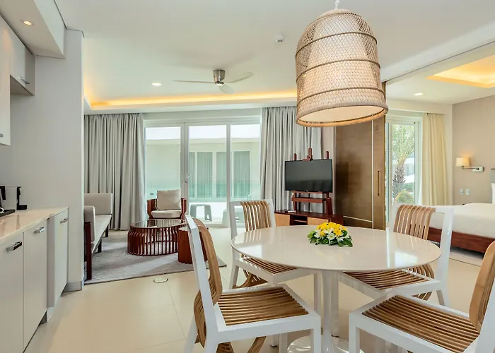 Aqua Boracay Hotel Balabag 