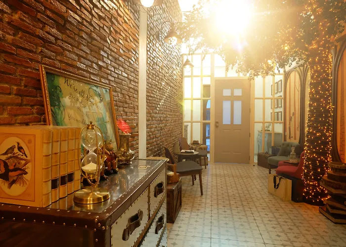 Hide&Seek Boutique Hometel Bangkok
