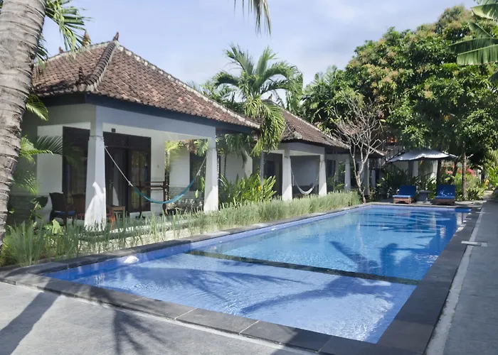 Warna Beach Hotel Gili Trawangan