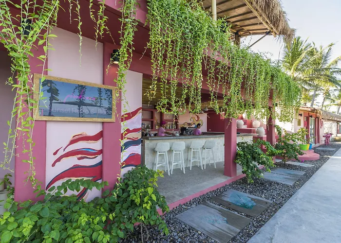 Hotel Pinkcoco Gili Air - Constant Surprises & For Cool Adults Only