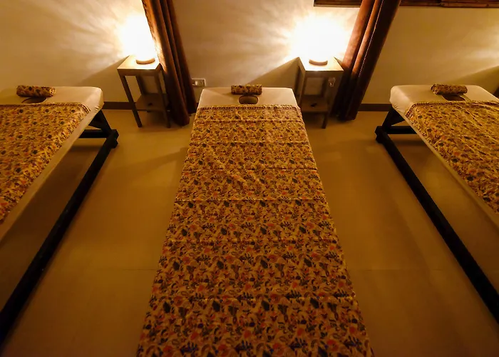 Heroes Hotel