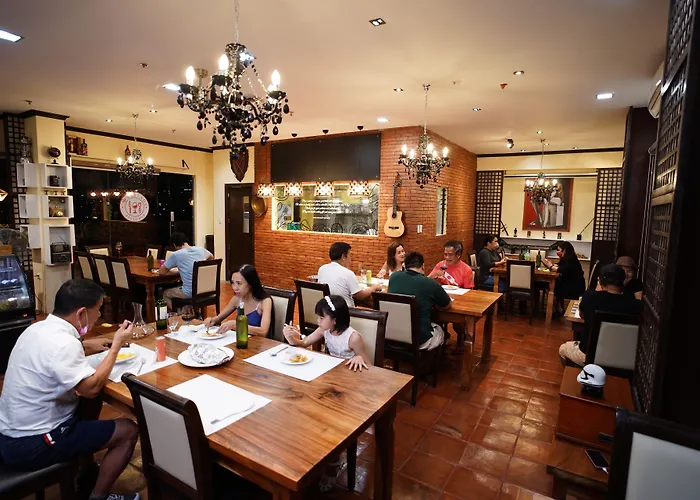 Heroes Hotel