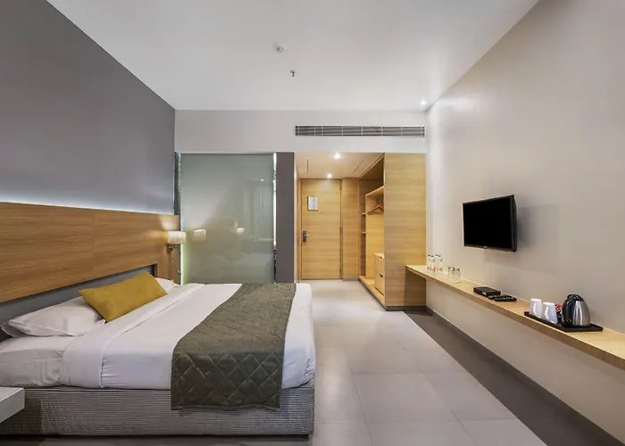 Hotel Satkar Grande Thane