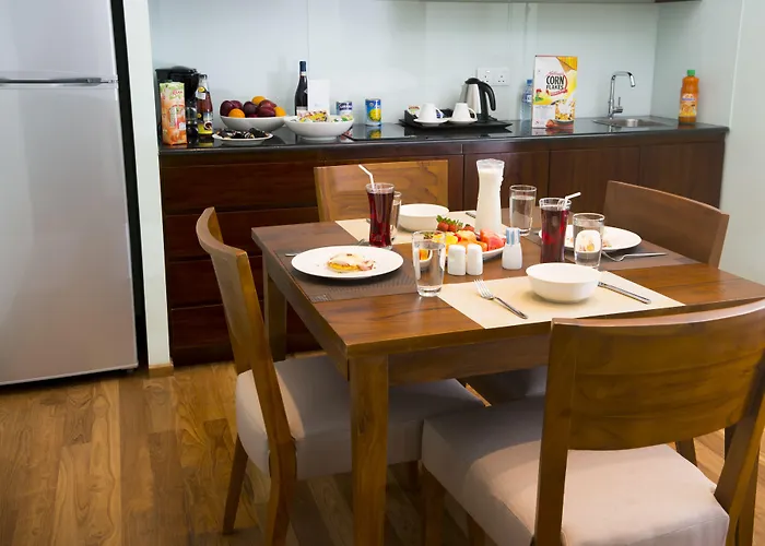 Ocean Edge Suites & Hotel Colombo