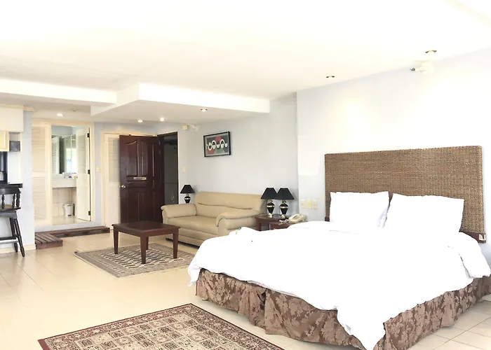 Wild Orchid Beach Resort Olongapo
