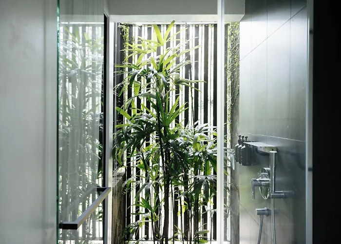 Lloyd'S Inn Singapura