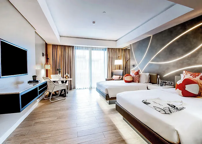 The Lind Boracay