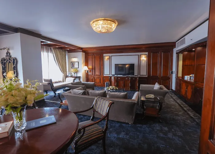 Hotel Sarina