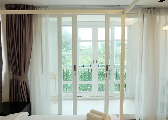 De Pastel Hua Hin Hotel