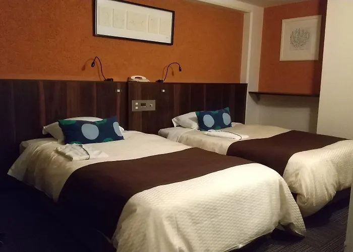 Central Hotel