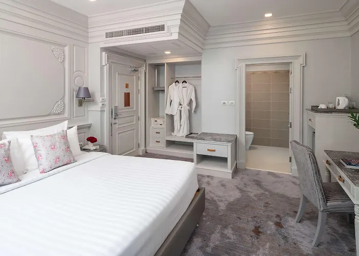Kingston Suites Bangkok