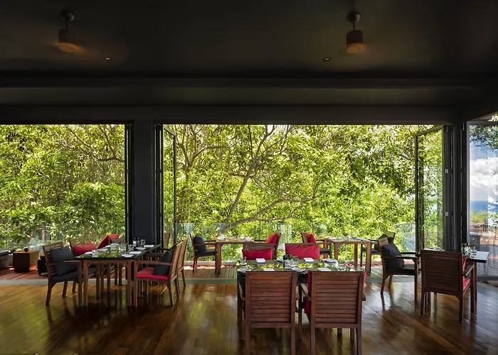 Paresa Resort Phuket (Adults Only) Strand Kamala