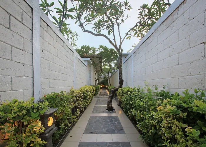 The Lagoon Bali Pool Hotel And Suites Legian