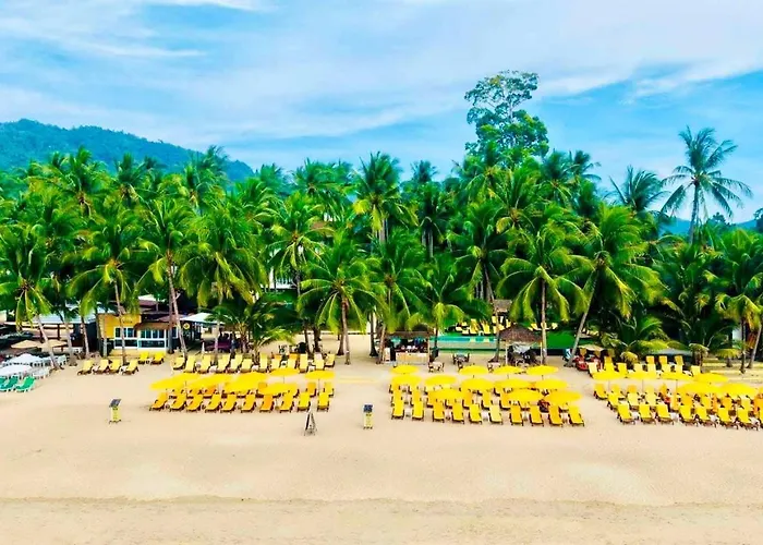 Astrococo Beach Resort By Coconut Beach