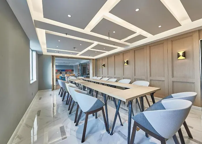 Magnotel Business Shanghai Minhang Wujing East China Normal University