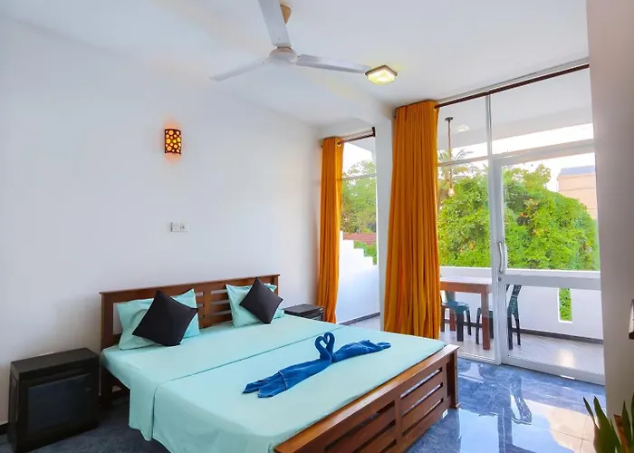 Mirissa Turtle Point Guest Hotel